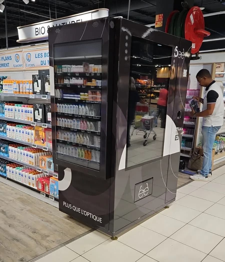 Smart Vending Machine 437