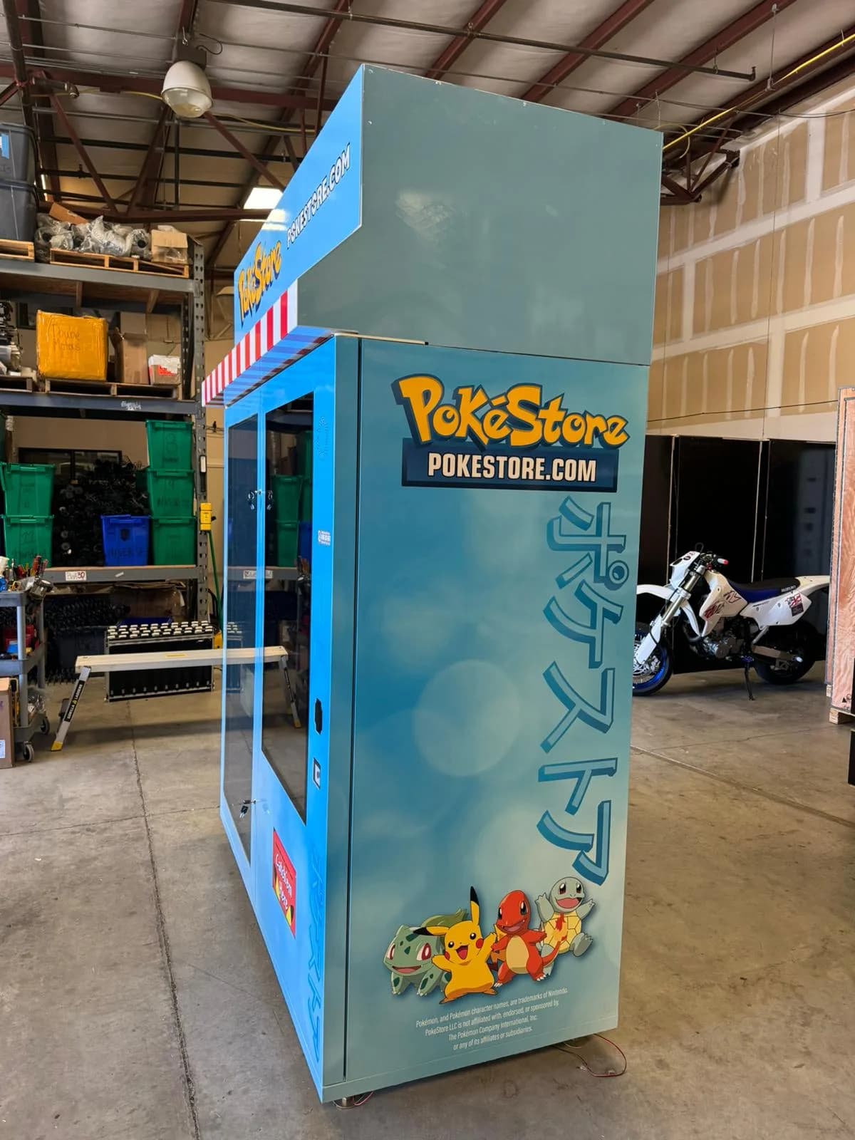 Smart Vending Machine 682