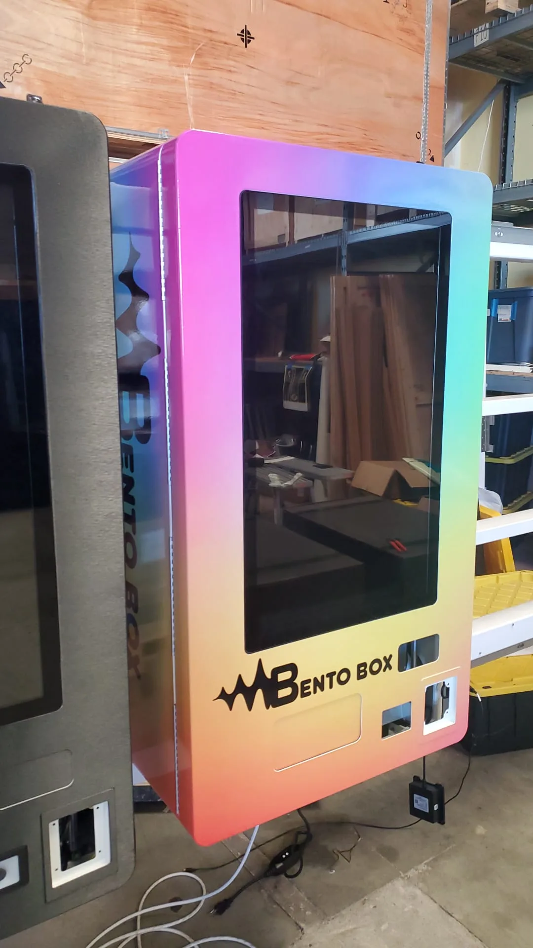 Wall-mounted vape vending machine gallery image 161