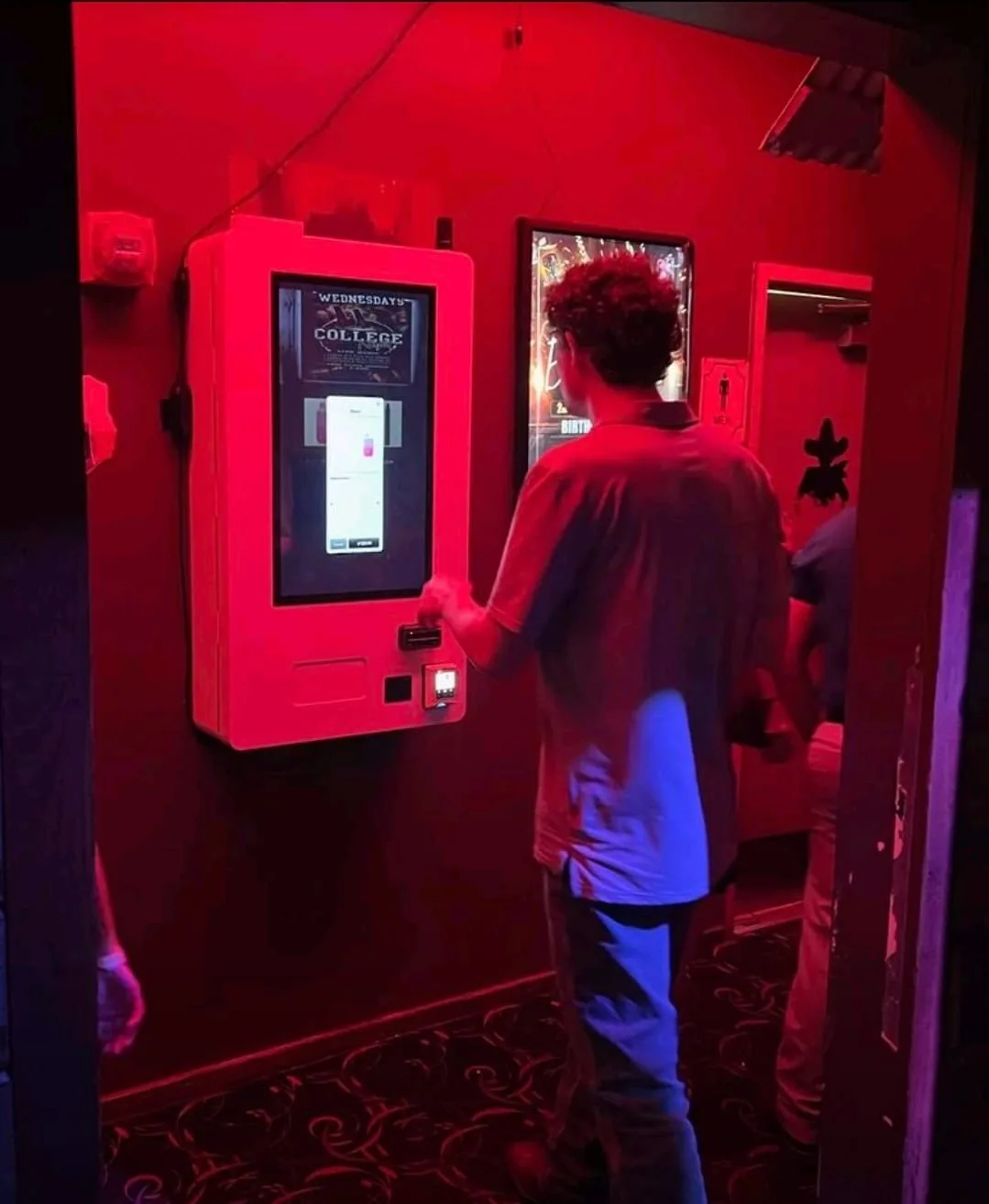 Wall Mounted Vending Machine 403