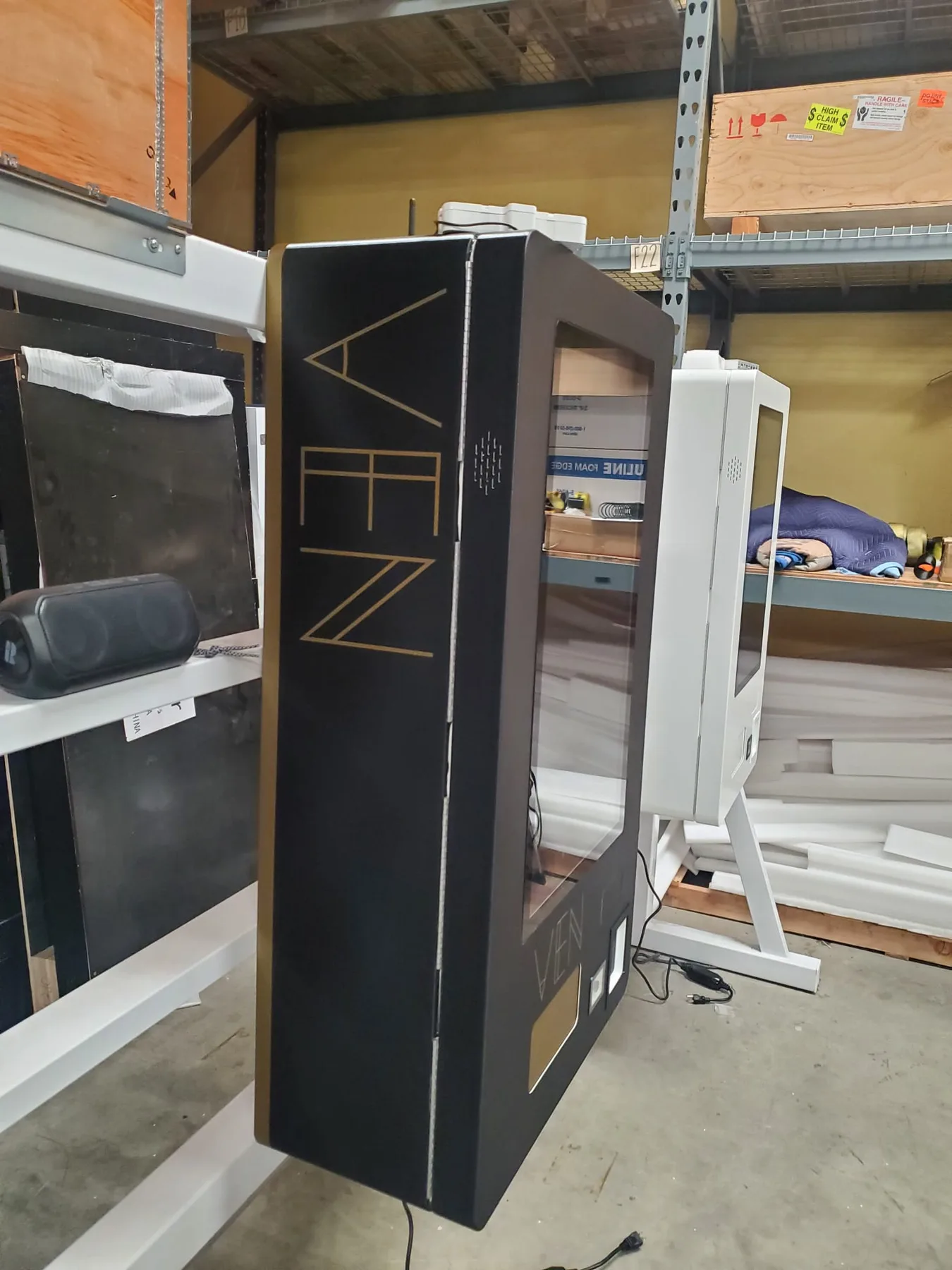 Wall Mounted Vending Machine 466