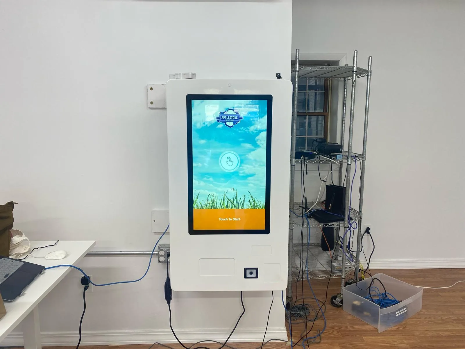 Wall Mounted Vending Machine 618