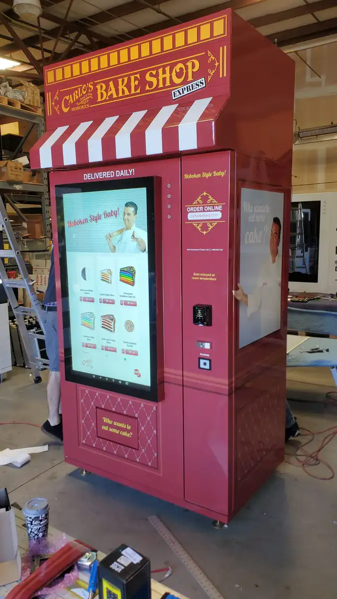 Large format DMVI smart vending machine for automated retail